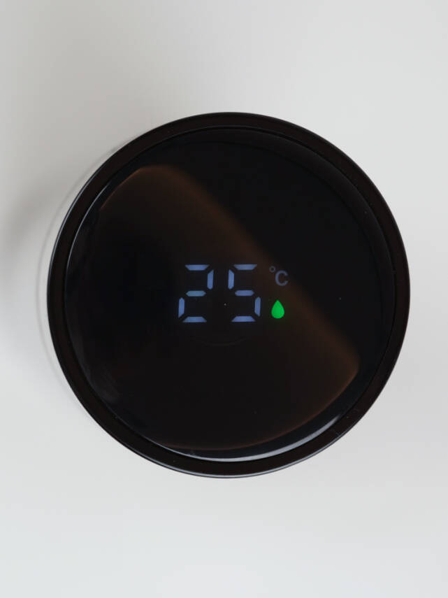 İstiklal Spor Siyah Dijital Sıcaklık Göstergeli Termos 500ml - 3